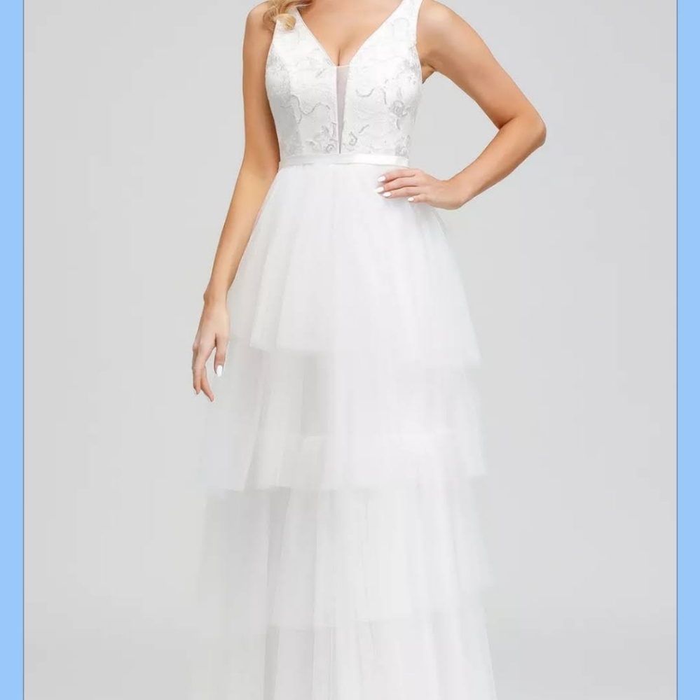 New... Never Worn White Wedding\Formal Dresses.